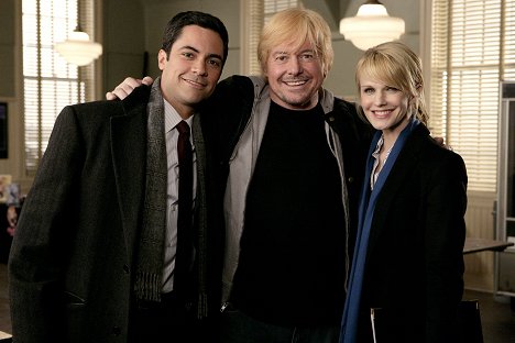 Danny Pino, Roddy Piper, Kathryn Morris - Cold Case - One Fall - Promo