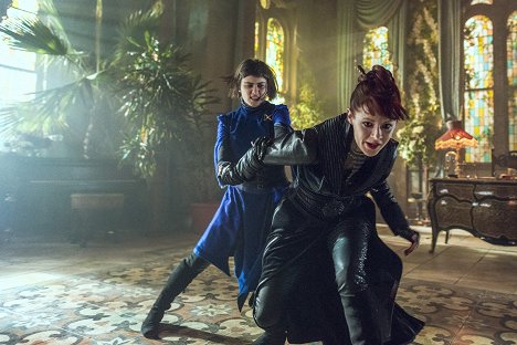 Ally Ioannides, Emily Beecham - Into the Badlands - Chapter XV: Nightingale Sings No More - Photos