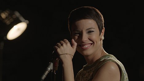Andréia Horta - Elis - Do filme