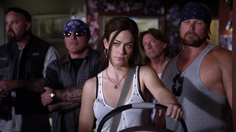 Maggie Siff - Sons of Anarchy - Auslese - Filmfotos