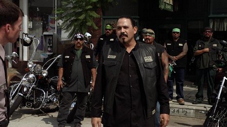 Emilio Rivera - Sons of Anarchy - Na Trioblóidí - Film