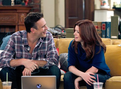 Jason Segel, Alyson Hannigan - How I Met Your Mother - Who Wants to Be a Godparent - Photos