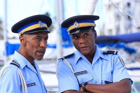 Danny John-Jules, Tobi Bakare - Death in Paradise - Dishing Up Murder - Z filmu