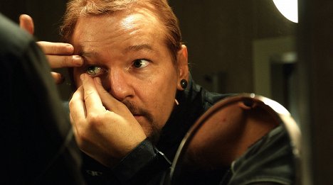 Julian Assange - Risk - Photos