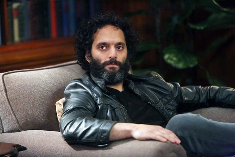 Jason Mantzoukas - Brooklyn 99 - Nemszázas körzet - Cheddar - Filmfotók