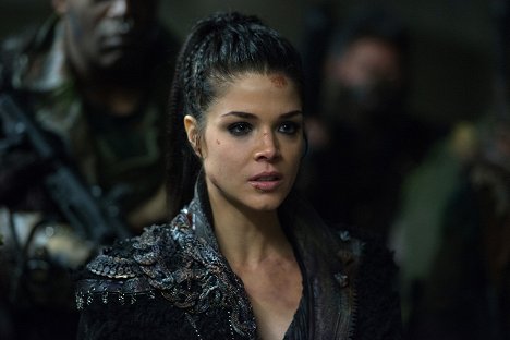 Marie Avgeropoulos - The 100 - The Chosen - Photos