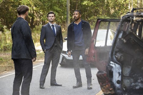 Daniel Gillies, Charles Michael Davis - The Originals - Voodoo in My Blood - De la película