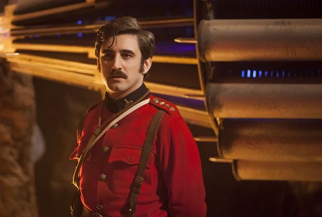 Ferdinand Kingsley - Doctor Who - The Empress of Mars - Photos