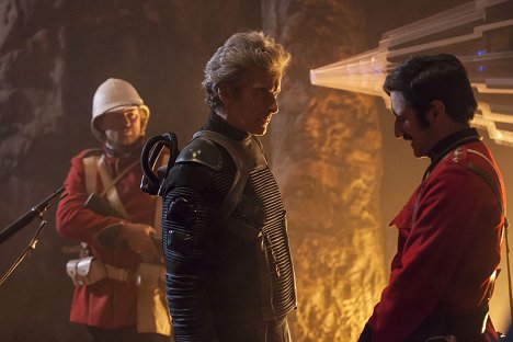 Peter Capaldi, Ferdinand Kingsley - Doctor Who - Die Kaiserin vom Mars - Filmfotos