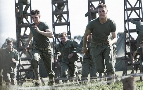 Andrew Garfield, Luke Bracey - A fegyvertelen katona - Filmfotók