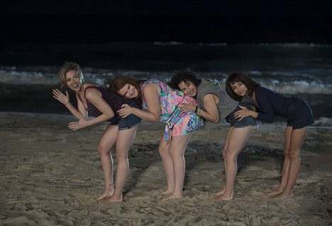 Scarlett Johansson, Jillian Bell, Ilana Glazer, Zoë Kravitz - Una noche fuera de control - De la película