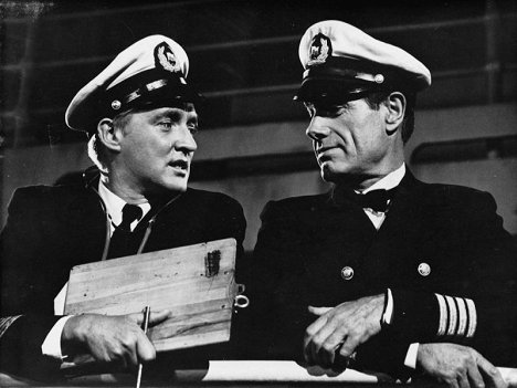 Oskar Werner, Charles Korvin - El barco de los Locos - De la película