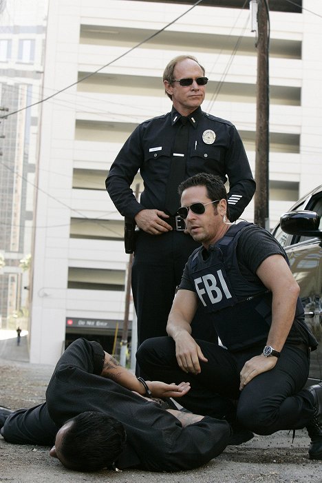 Will Patton, Rob Morrow - Numb3rs - Die Logik des Verbrechens - Robin Hood in L.A. - Filmfotos