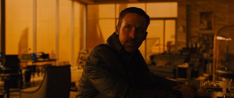 Ryan Gosling - Szárnyas fejvadász 2049 - Filmfotók