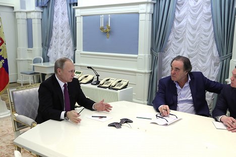 Vladimir Putin, Oliver Stone