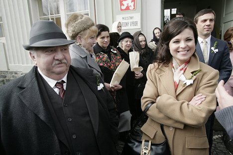 Marian Labuda, Betka Stanková, Roman Vojtek - Vyprávěj - Svatba - Filmfotos