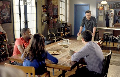 Lamorne Morris, Jake Johnson - New Girl - See Ya - Van film