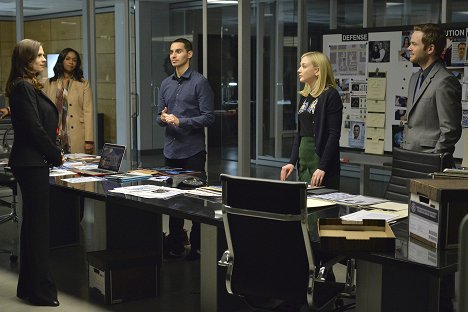 Hayley Atwell, Merrin Dungey, Manny Montana, Emily Kinney, Shawn Ashmore - Conviction - In eigener Sache - Filmfotos