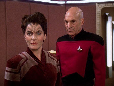 Ellen Bry, Patrick Stewart - Star Trek - Das nächste Jahrhundert - Datas Hypothese - Filmfotos
