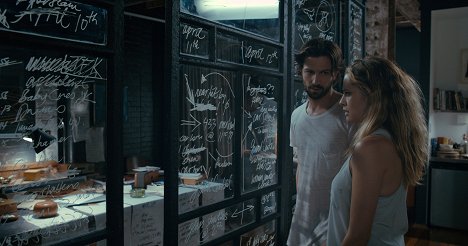 Michiel Huisman, Teresa Palmer - Vzorce - Z filmu