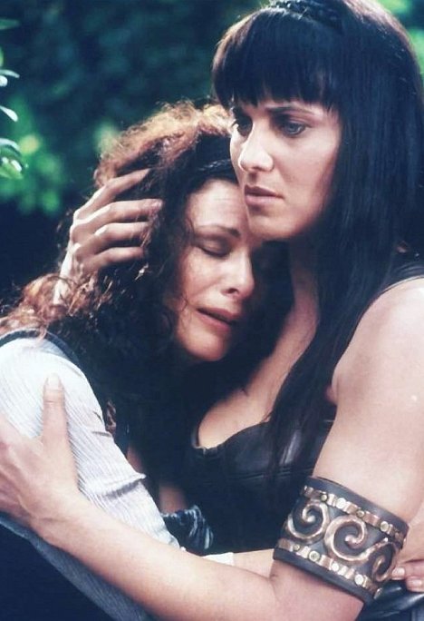 Darien Takle, Lucy Lawless - Xena - The Furies - Photos