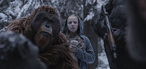Amiah Miller - War for the Planet of the Apes - Photos