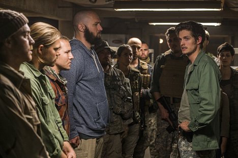 Matt Lasky, Daniel Sharman - Fear the Walking Dead - Red Dirt - Photos