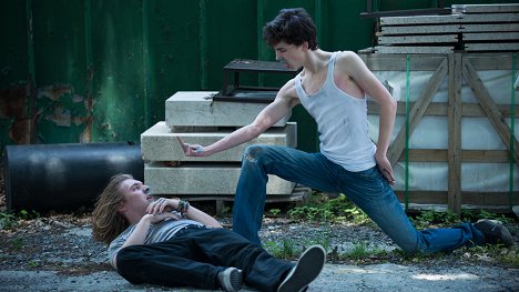 Danny Flaherty, Timothée Chalamet - The Adderall Diaries - Do filme