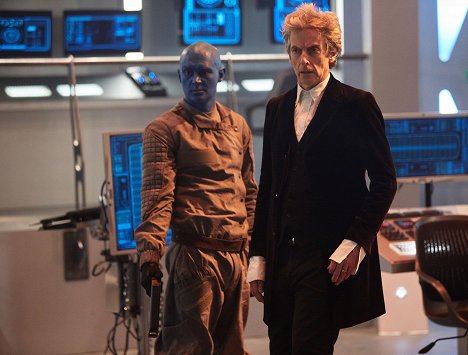 Oliver Lansley, Peter Capaldi - Doctor Who - Masken der Verdammnis - Filmfotos