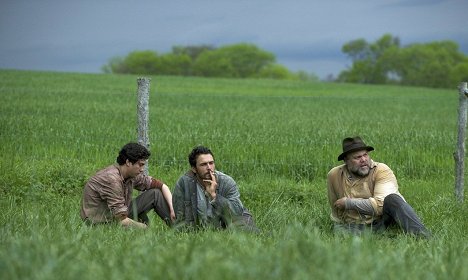 Nat Wolff, James Franco, Vincent D'Onofrio - In Dubious Battle - Film
