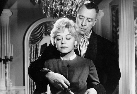 Giulietta Masina, Albert Bessler - Das kunstseidene Mädchen - Filmfotos