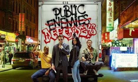 Mike Colter, Charlie Cox, Krysten Ritter, Finn Jones - The Defenders - Promo