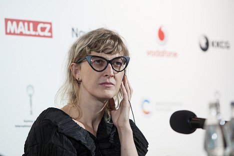 Press conference at the Karlovy Vary International Film Festival on July 1, 2017 - Jasmila Žbanić - Chlapi neplačú - Z akcií