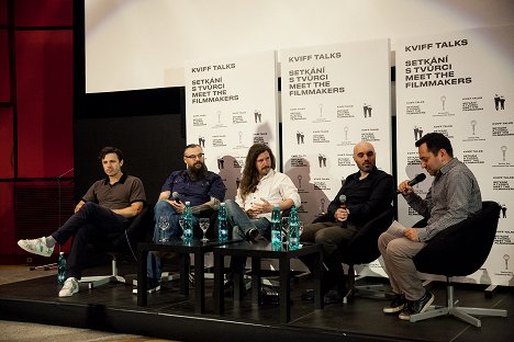 KVIFF Talk with the creators of the film at the Karlovy Vary International Film Festival on July 2, 2017 - Casey Affleck, James M. Johnston, Toby Halbrooks, David Lowery - História de Um Fantasma - De eventos