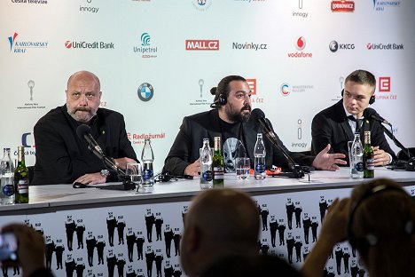 Press conference at the Karlovy Vary International Film Festival on July 3, 2017 - Ahmet Mümtaz Taylan, Hayat Van Eck