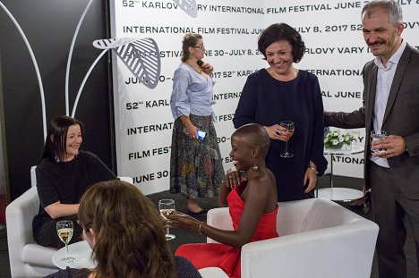 World premiere at the Karlovy Vary International Film Festival on July 4, 2017 - Jowita Budnik, Eliane Umuhire, Joanna Kos-Krauze - Madarak énekelnek Kigaliban - Rendezvények