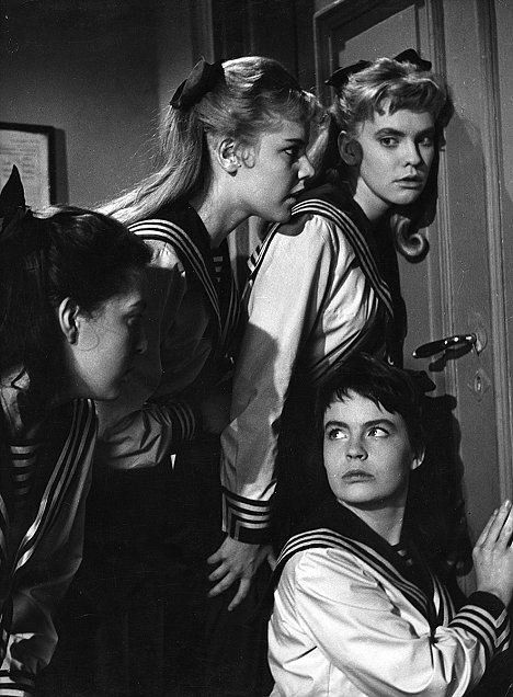 Rose-Marie Precht, Seija Haarala, Liisa Roine, Elina Ollikainen - Scandal in the Girls' School - Photos