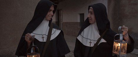 Elena Furiase, Ainhoa Aldanondo - Luz de Soledad - Van film