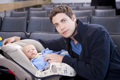 Drew Seeley - Freshman Father - Do filme