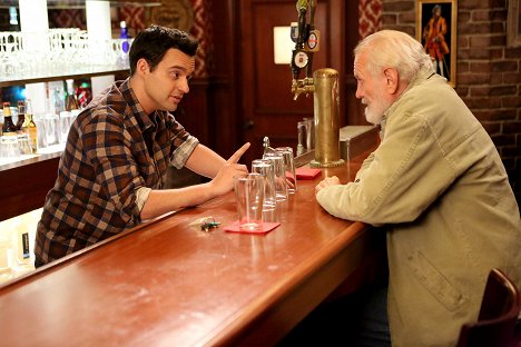 Jake Johnson - New Girl - Clavado En Un Bar - Van film