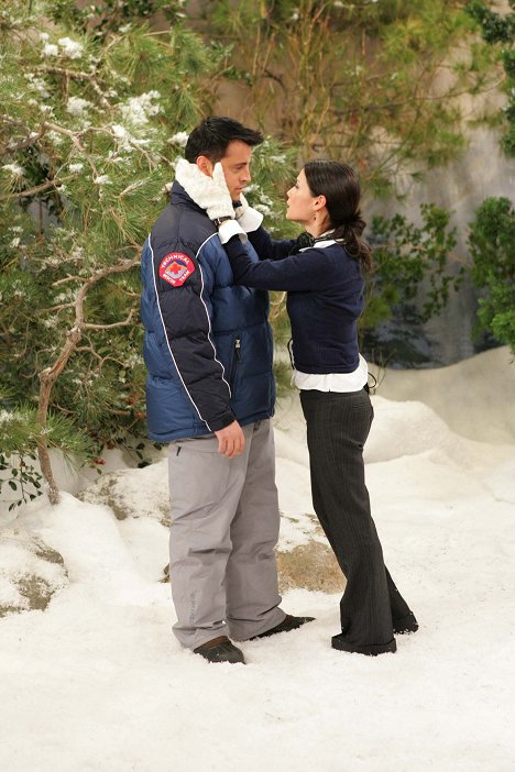 Matt LeBlanc, Lucy Liu - Joey - Joey and the Taste Test - Photos