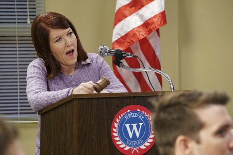 Kate Flannery - American Housewife - Power Couple - Photos