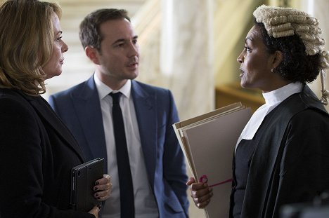 Polly Walker, Martin Compston, Poppy Miller - Line of Duty - Episode 2 - Photos