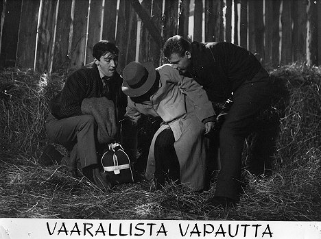 Ville-Veikko Salminen, Toivo Lehkonen, Risto Aaltonen - Dangerous Freedom - Lobby Cards