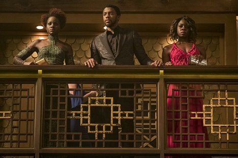 Lupita Nyong'o, Chadwick Boseman, Danai Gurira - Čierny panter - Z filmu