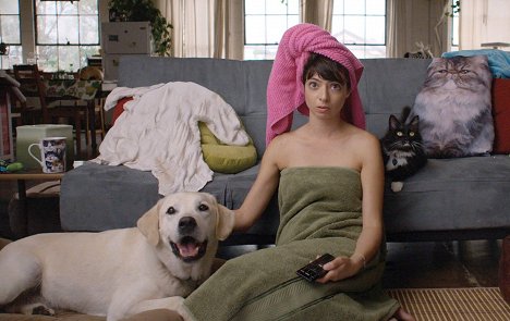 Kate Micucci - Unleashed - Van film