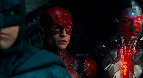 Ezra Miller, Ray Fisher - Justice League - Film