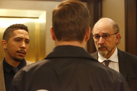 Neil Brown Jr., Richard Schiff - Dirk Gently's Holistic Detective Agency - Horizons - Z filmu