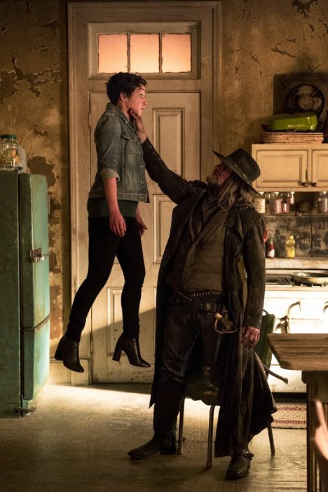 Ruth Negga, Graham McTavish - Preacher - Sokoasha - Film