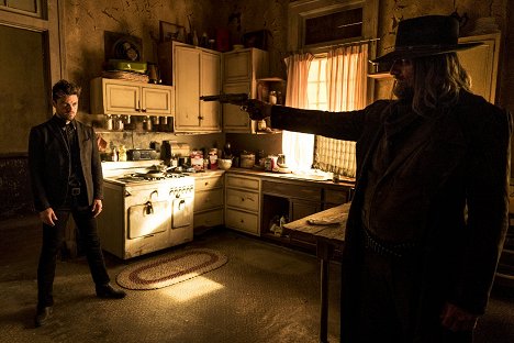 Dominic Cooper, Graham McTavish - Preacher - Der Mann ohne Seele - Filmfotos